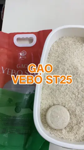 Từ khi biết đến loai gạo này, nhà mình không còn muốn đổi qua gạo khác. Hạt cơm ngon, thơm nhẹ, hạt đều, dẻo nữa. Mỗi tháng cứ 10kg, cũng mấy chục kg rồi #kieutrinhreview #trinhreview #review #gaovebost25 #vebost25 #gaongon #apgeco #gaongonnhatthegioi #comngon #st25 #xh 