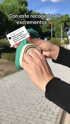 Respuesta a @Ainoha🍒 Asi son los regalitos de nuestros amigos 💩🐶 #perros #perras #productosparaperros #accesoriosparaperros #cuidadocanino #mascotas #dogs . . . Ahora es mas facil y sin ensuciarte las manos. Este recogedor de caca para perros hara que tus paseos sean simples. Mejora tu rutina con tu mascota y sus excrementos