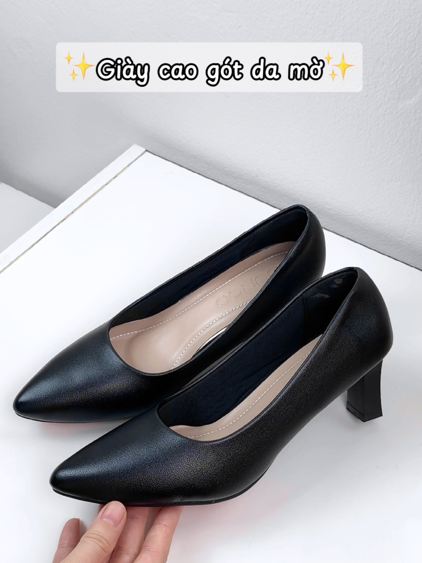 Một mẫu giày cao gót form basic nhưng rất đa dụng cho ce. Form đôi này đẹp, chắc chắn nha #giaydep #reviewgiay #giaycaogot 