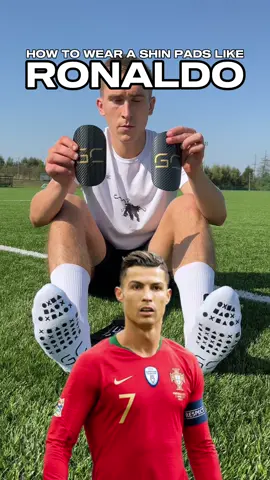 How to wear a shin pads CRISTIANO RONALDO 🐐🇵🇹 #gaincontrol #howto #shinpads #shinguards #socks #goviral #pilkanozna #piłkanożna #football #cristianorondo #cr7 #goat #portugal 