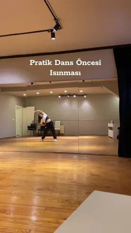 Isınmadan dans etmeyin aşklar 🤍 #mantra #jennie #streching #warmup #dance #fypp 