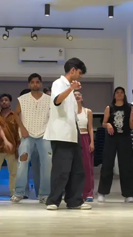 Tum pheli bar mein😍😇#dance #dancer #dancers #dancelover #support #justdance #crowed #pakistangottalent 