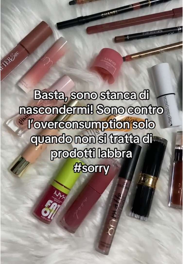 Io e la mia ossessione per i prodotti labbra 🤦🏼‍♀️ #sorry #sephora #douglas #yesstyle #shopping #lipproducts #lip #beauty #cosmetics #makeup 