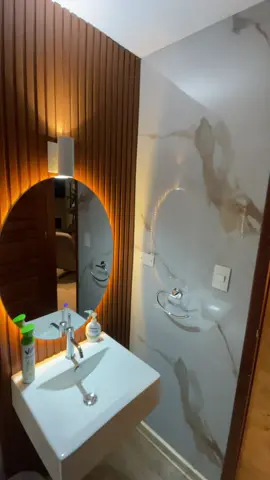 Hermoso baño pvc , remodelación de baño #pvc #molduras #baño #pisonuevo 