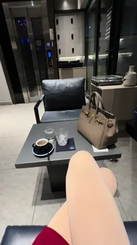 Ngồi 1 mình sẽ chiêm nghiệm ra nhiều thứ vô cùng ☺️