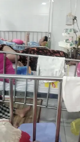 thời gian sau khi ra khỏi phòng mổ _ nơi các bà mẹ đều bất lực và thuong con. lúc nào các con cũng khóc vì đau đớn kể cả ngày và đêm. 😥😥 #thuong các con 😥  #bvnhidong1  #viraltiktok 