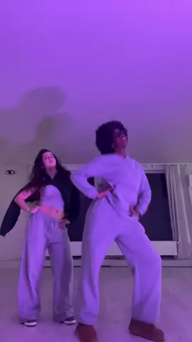 w/ my favorite diva @kelly<3  dc: @dontecolley  #fyp #f #dance #beyonce #beyoncechallenge #diva #dontecolley #choreography 