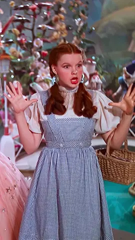 #wizardofoz #judygarland #oldhollywood #musical #movie #movieclips #clip #fyp #oldfilm #oldmovies #thewizardofoz 