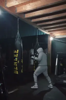 #boxing #boxer #boxtraining #power #fy #viral 