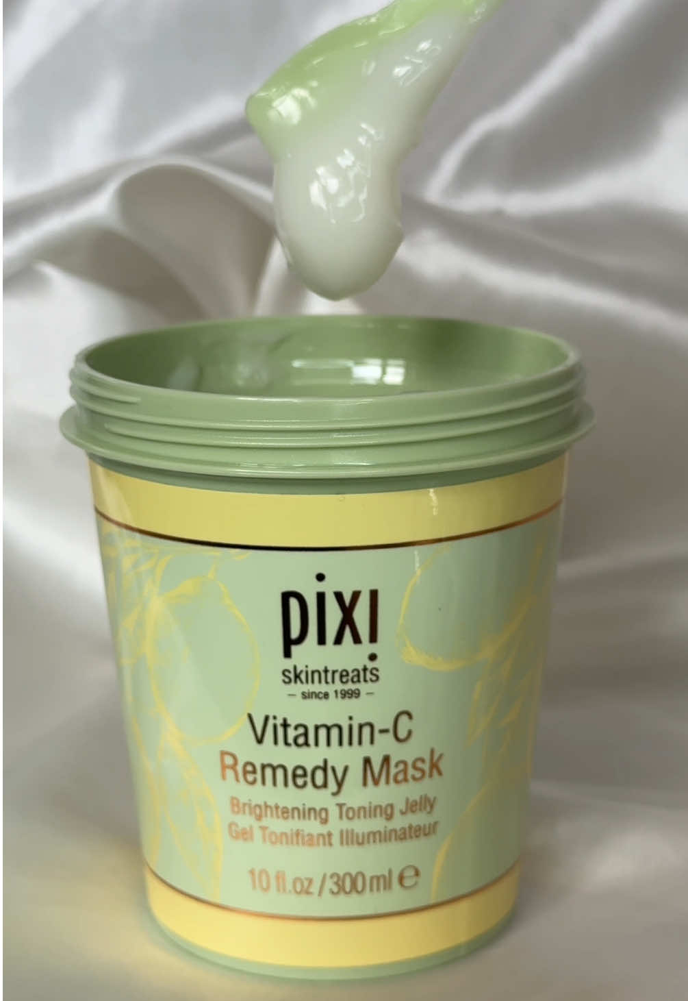 ✨From the archives✨ When i filmed my first lot of videos for my ugc socials i managed to bulk film with various products i already had.  Batch-filming is such a good way of gathering contet thats ready to edit and post. Not every day is going to be a content creating day so this is definitely something i try and do.  #ugc #ukugc #pixi #pixibeauty #BeautyTok #skincare #fyp @Pixi Beauty 