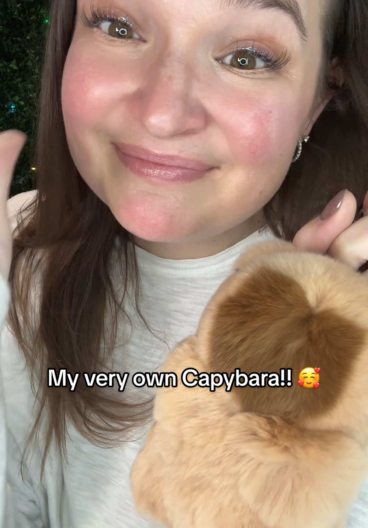 The Capybara Pom from Bunnylulu is seriously the cutest thing ever! 🐹✨ You need this adorable pom in your life. Grab one now along with the bunny pom 🔗 in my showcase – it’s the absolute cutest! 😍 Don’t miss out on adding this to your collection! #MustHaveItems #TikTokShopping #ShopWithMe #TikTokShopBlackFriday #TikTokShopCyberMonday #FallDealsForYou #TikTokShopHolidayHaul #Bunnylulu @BUNNY LULU 