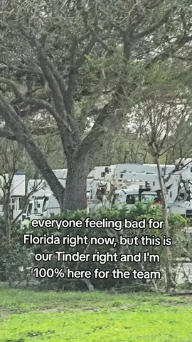 pick me 😋😋 #lineman #journeyman #powerline #linework #bluecollar #betterthantinder #hurricanemilton