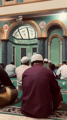 “tetap jadi yang terbaik di versi hidup kita sendiri” #reminderislamic #hijrah #motivasi 