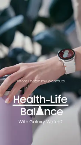 Zen mode activated! 🧘🏻‍♀🍃 Watch how Charlotte’s hitting her yoga flow with the #GalaxyWatch7 as it tracks her fitness progress, keeping that #HealthLifeBalance in check ✅ Get the Galaxy Watch7 and achieve #HealthLifeBalance now 💪🏼