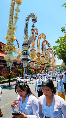 Ngerebong, Kesiman lagi Indah