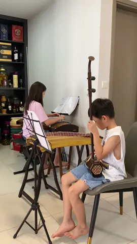 Sáng chủ nhật của 2 chị em. #guzheng #xuhuong #trendingtiktok #tinhnhinu #guzheng #dannhi 