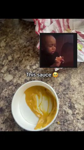 @KFC South Africa do you sell this sauce in a bottle 😭😭😭? #kfc #kfcaddict #kfcsouthafrica 