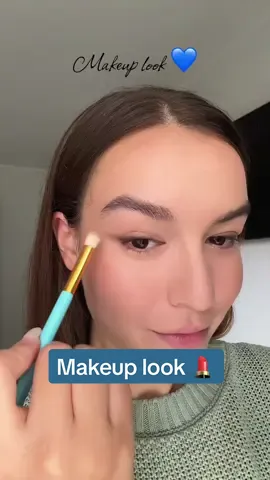 💙feeling kinda blue #makeuptutorial #grwm #casualmakeup #makeuplook #longsleeve 