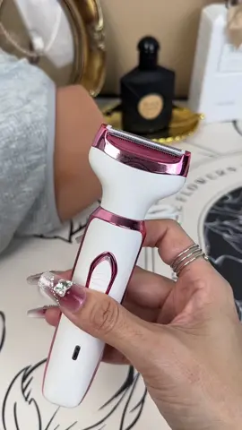 This shaver is really fantastic 😉#shaver #razor #electricrazor #electricshaver #razorforwomen #shaverforwomen #bikini #4in1 #tiktokmademebuyit #TikTokShop 