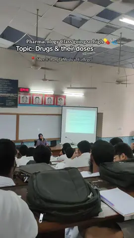 Pharmacology Lecture by Dr. Nazia Ma'am 💊🩺   #medicallife #medicalstudent #mbbslife #medicalcollege #medicallifestyle #mbbs 