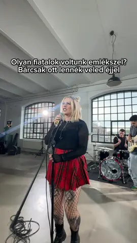 LEMEZBEMUTATÓ jegyek már elérhetőek❤️‍🔥 Link a bioban! #megegyszer #zene #magyarzene #poppunk 