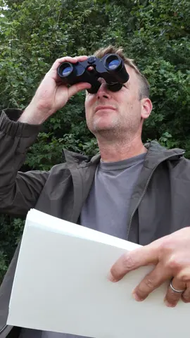 Here’s a quiz. Can you tell what it is? #thingsihavedrawn #ifkidsdrawingswerereal #squirrel 