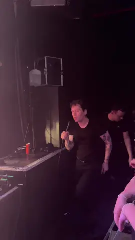 get on my love 🤍  #picturethisband #picturethis #fyppppppppppppppppppppppp #fyp #hamburg #getonmylove  @Picture This @ryanhennessy__ 