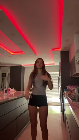 lulu shorts #fypシ゚viral #dance 