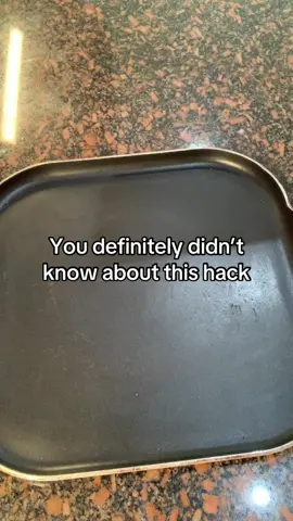 Did you know about this trick?!?!?!? #lifehacks #tiktokhacks #viralhacks #momhacks #diyhacks #DIY #viraltiktok #easytips #fyp #tipsandtricks #viraltiktokvideo #hacks #usefullifetips #homehacks #MomsofTikTok #kitchenhack 