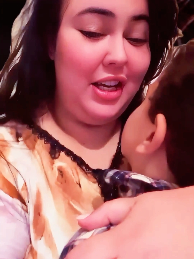 الممثلة المغربية سكينة درابيل وزوجها رفقة نجلها الوحيد في ظهور لأول مرة soukaina darabil #تامر_حسني #دنيابطمة #ابتسام_تسكت #سلمى_رشيد #سعد_لمجرد #فاتي_جمالي #حلا_الترك #خديجة_وهشام #سعيدة_شرف #المغرب #صفاء_حبيركو #بسمة_بوسيل #سعد_المجرد #لطيفة_رأفت #دنيا_بطمه #دنيا_بطمة #ابتسام_بطمه 