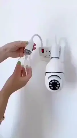 Kit câmera de segurança 360° com infravermelho, sem fio via Wi-fi, para saber mais sobre esse produto, acesse o link que está na bio! #videoviral #achadinhos #shopee #cameradesegurança 