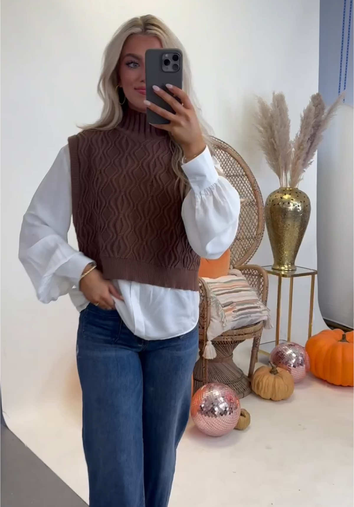 Behind the scenes of a morning live sale🫶🏼🫶🏼 #flyboutique🦋 #morninginthelife #fyp #boutique 