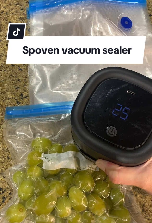 Stop wasting food!! This Spoven vacuum sealer will keep your food fresh and flavorful longer, saving you money! #spoven #foodvacuumsealer #vacuumseal #freshfood 