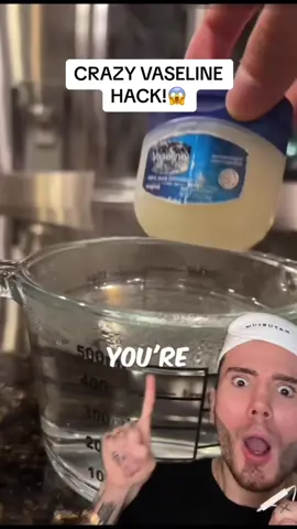 CRAZY VASELINE HACK!😱(follow for more!💗) #skincaretips #SkinCare101 #skincareasmr #skincareviral #skincaretiktok #vaseline #beautyhacks #BeautyReview #beautytutorial 