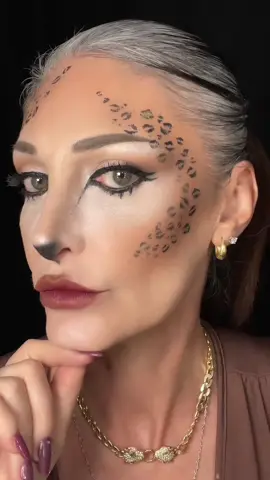 Un 🐆 #leopardo #leopardmakeup #tutorial #tutorialmakeup #animal 