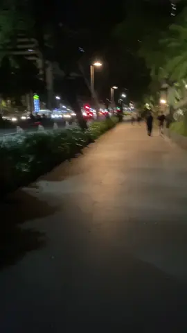 Makity City - Urdaneta walking at night #manila #city #walking #night #makaticity #urdaneta 