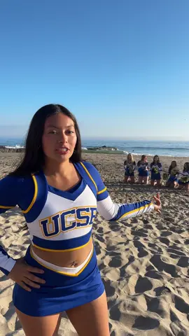 we all fam 💙🔥@UCSB Cheerleading #ucsb #collegecheer #beach #santabarbara 