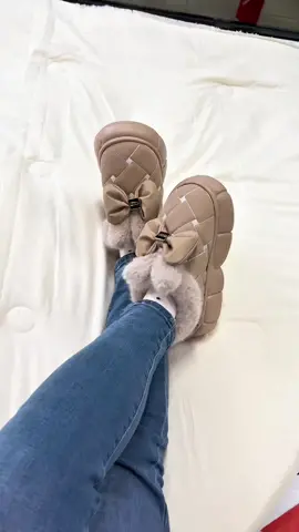 Super cute and thick sole platform fuzzy bowknot boot #viral #trendy #falldealsforyou #womenshoes #walkingshoes #wintershoes #warmshoes #fluffyshoes #TikTokMadeMeBuyit #tiktokshopdealsforyoudays 
