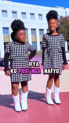 Ati baleka posing kuno😂😂😂 Happy new week. We love you❤️✌️ #taliauriel 