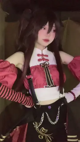 Vid này quay đầu tiên nên set đèn làm cam mờ câm 😭 #cosplay #GenshinImpact #hutao #hutaoneko 