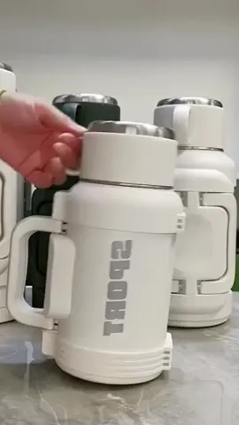 #waterbottle #tumbler #thermos #sportbottle 