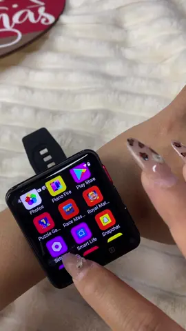 Isn’t this smartwatch amazing????? Love it!!!!!!🤪🤪🤪#smartwatch #watch #tiktokmademebuyit #giftideas #OOTD #halloween #travel #travellife #Hiking #smart #outdoor #Tech 