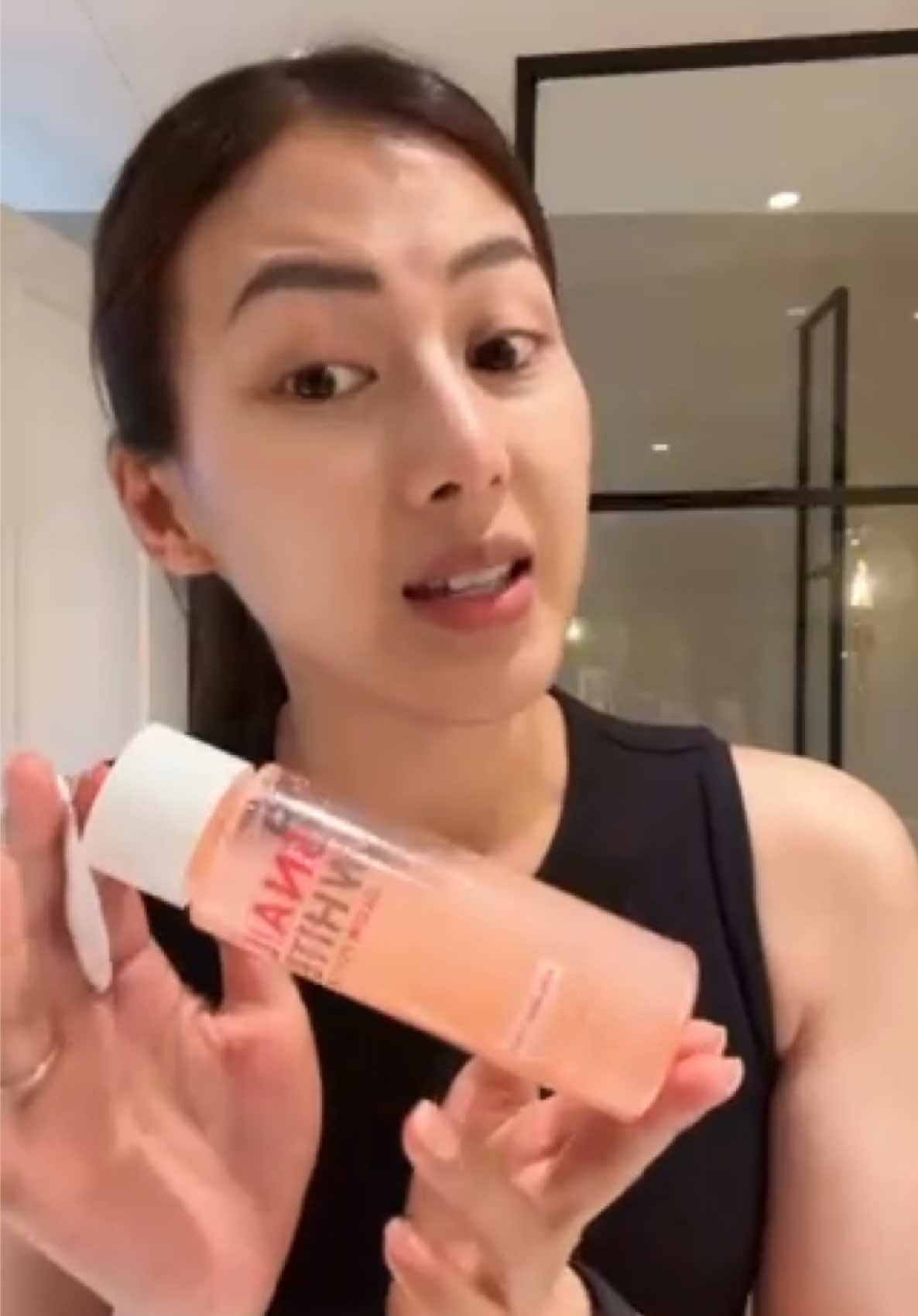 Wondering what's in our Glow Potion Toner? @Alex Gonzaga answers some FAQs and shows us how she incorporates it into her routine. 💖 #SNAILWHITE