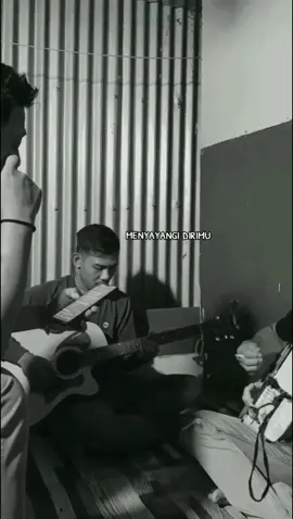 cover lagu seorang seniman. #fyp #maulanawijaya #musik #cover #musikindonesia  #fypシ゚viral #fyp  @ryansaputra04 @Yanis_Al @Romadi Jr. #VoiceEffects 