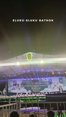SLUKU SLUKU BATHOK @Majelis Gandrung Nabi  #sholawat #fyp #lirik #gandrungnabi #CapCut 