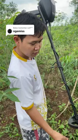 Membalas @cah⁶³ baru denger aku orang jualan dibilang ng3mis jualan beli silahkan gk ga gk apa2 namanya juga orang nawarin alat detector logam dikeranjang kuning #CuanTanpaBatas 