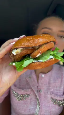 XXL BURGER 🥹😻❤️ The design amd taste i see first time from - instagram - nandosuae My order ❤️ - the big bwana burger  - peri bomba burger - pesto burger - frise  Location 📍all over of UAE