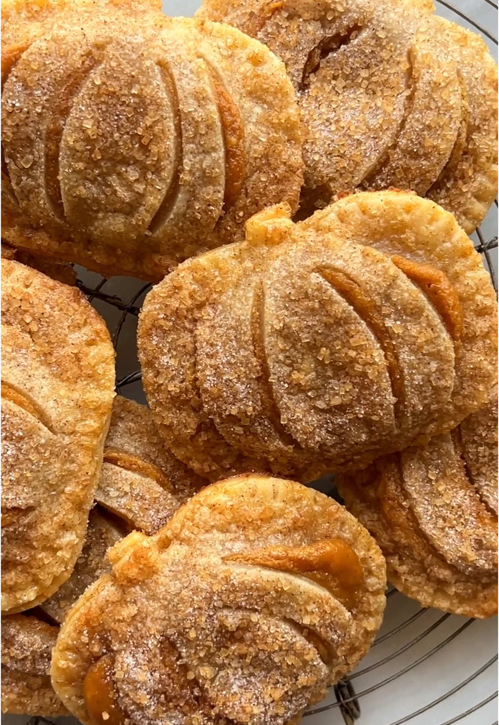 Mini pumpkin hand pies! 