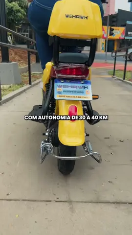Conheça a Bicicleta Elétrica Basket da WeHawk! 🚀 Com autonomia de 30 a 40 km e até 32 km/h de velocidade!💥  Não precisa de CNH nem emplacamento! Zero burocracias!😎 Super completa: com farol, setas, buzina, alarme, e muito mais! 😀✨ Visite a nossa loja, conheça as cores disponíveis e experimente! #wehawk #mobilidadeelétrica #bicicletaelétricabasket