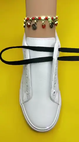 ideas creativas para colocar las sintas a tus teni #zapatillas #musica #plymt🥀 #paratiiiiiiiiiiiiiiiiiiiiiiiiiiiiiii 